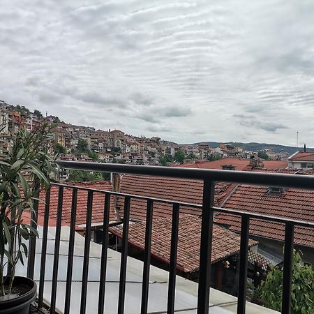Appartamento Аврамов Дом - Етаж От Къща Veliko Tărnovo Esterno foto
