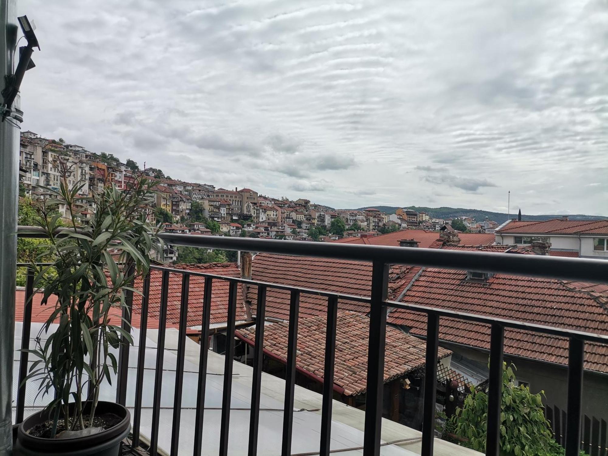 Appartamento Аврамов Дом - Етаж От Къща Veliko Tărnovo Esterno foto