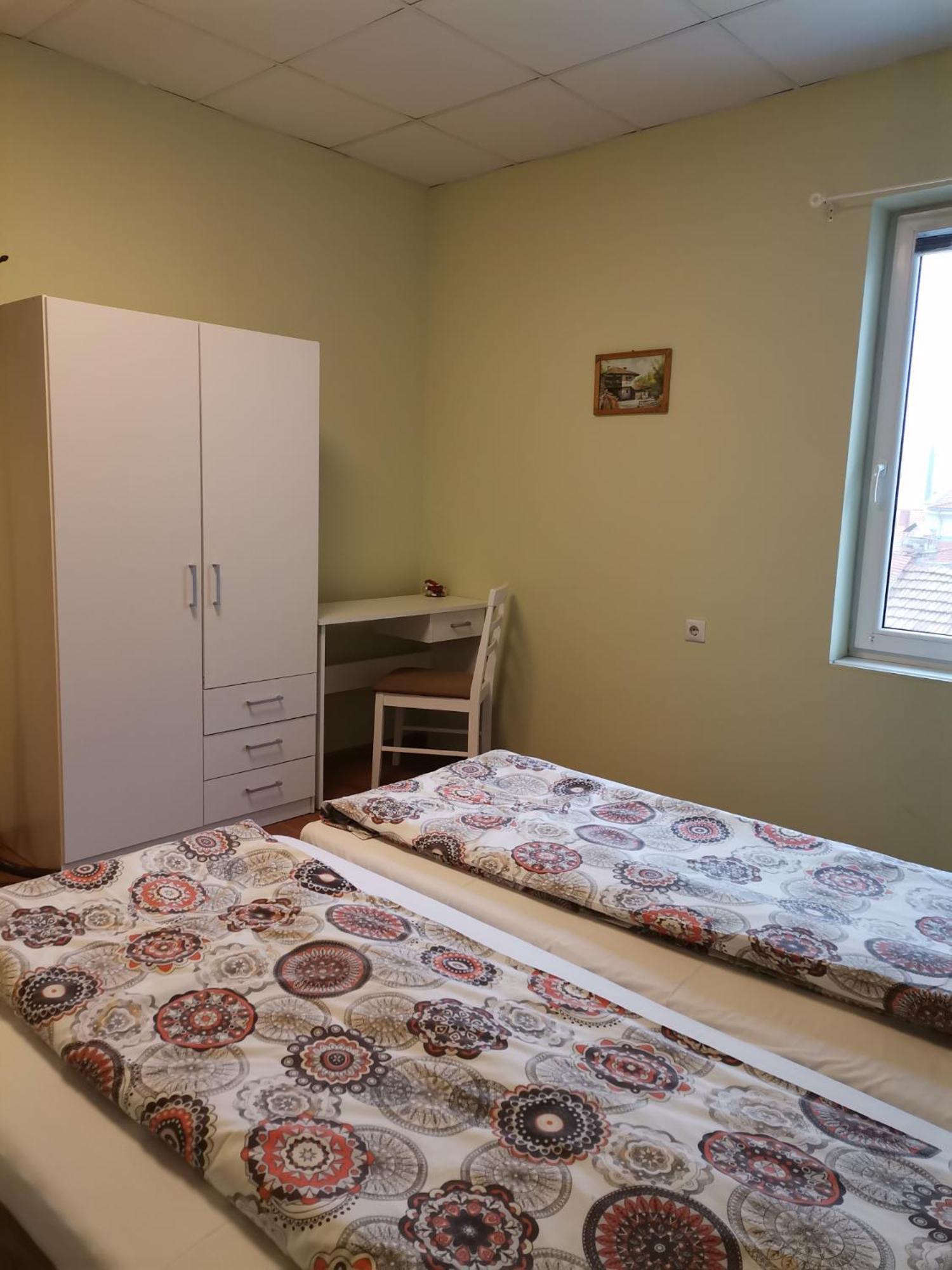 Appartamento Аврамов Дом - Етаж От Къща Veliko Tărnovo Esterno foto